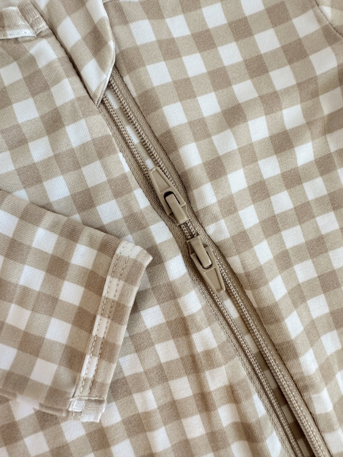 TAUPE GINGHAM FOOTIE
